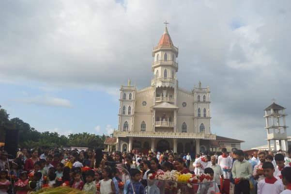 Monti Festh Celebrated with Faith and Fervour at St. Lawrence Church, Moodubelle